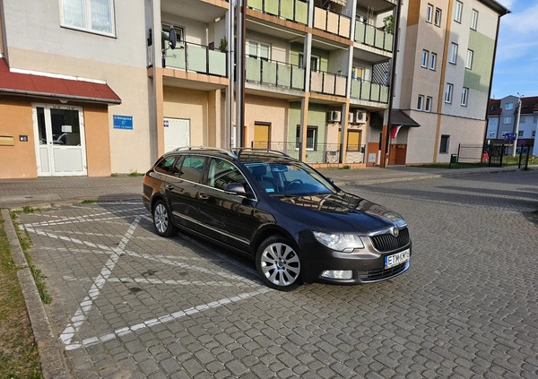 Skoda Superb cena 30900 przebieg: 306540, rok produkcji 2010 z Ryki małe 79